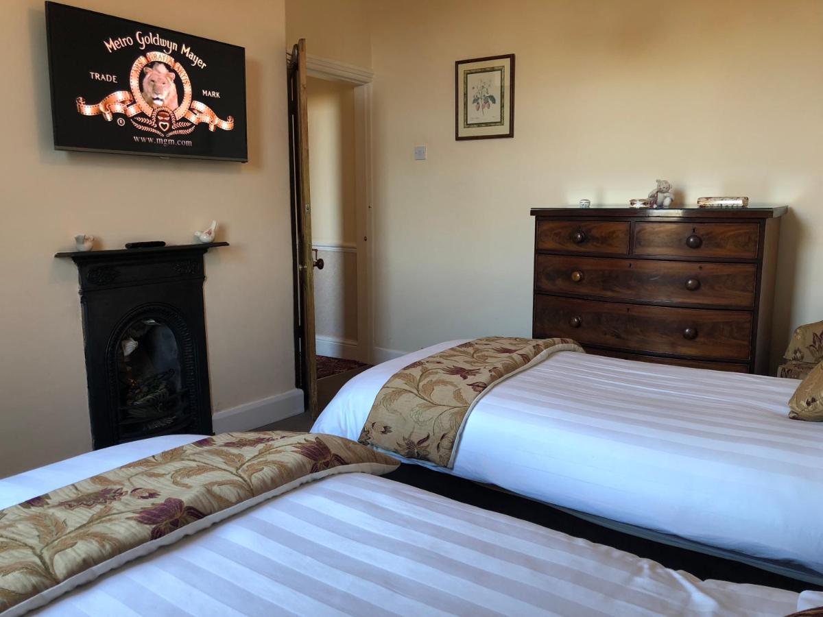 Formby Guest House Buitenkant foto